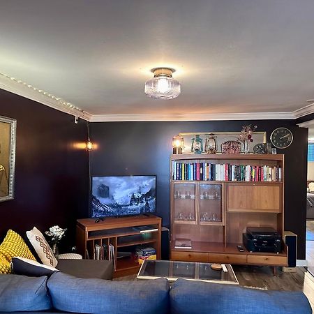 The Orange Door Bungalow แวนคูเวอร์ ภายนอก รูปภาพ