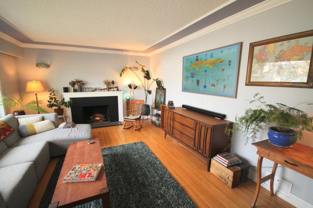 The Orange Door Bungalow แวนคูเวอร์ ภายนอก รูปภาพ