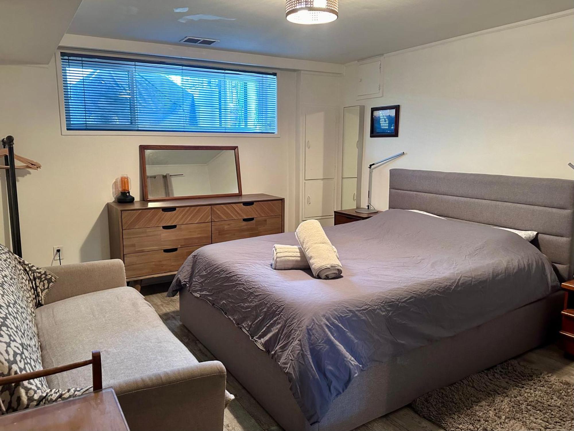 The Orange Door Bungalow แวนคูเวอร์ ภายนอก รูปภาพ